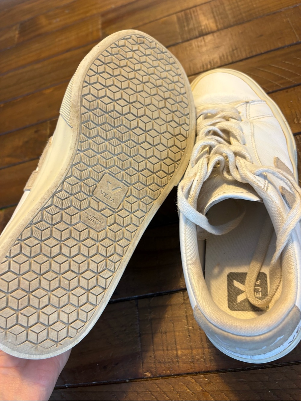 Veja White campoSneakers with Beige suede Accents Women's 6.5 - Picture 8 of 9
